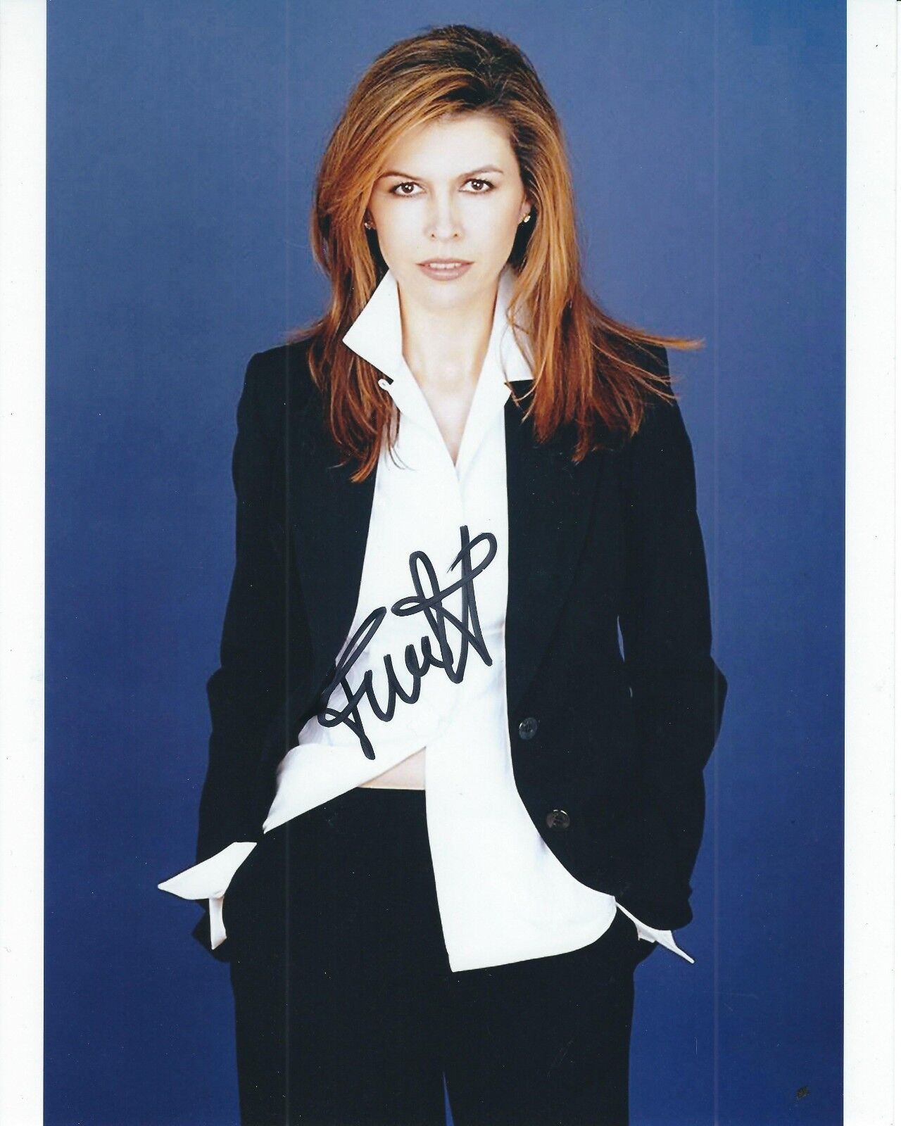 FINOLA HUGHES GLAMOUR SHOT AUTOGRAPHED Photo Poster painting SIGNED 8X10 #5