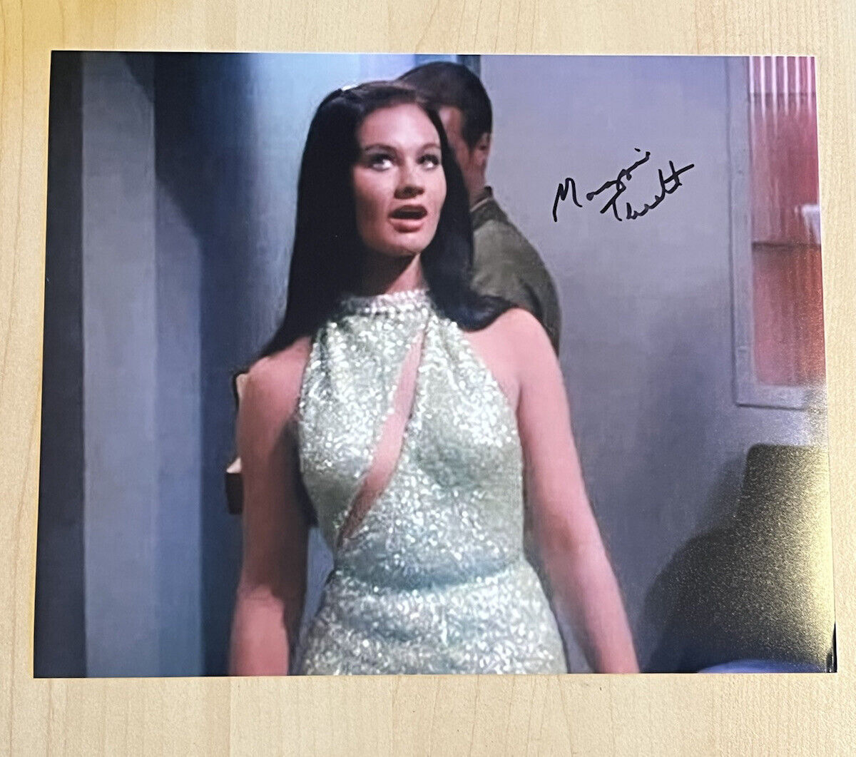 MAGGIE THRETT HAND SIGNED 8x10 Photo Poster painting STAR TREK AUTOGRAPHED RARE AUTHENTIC COA