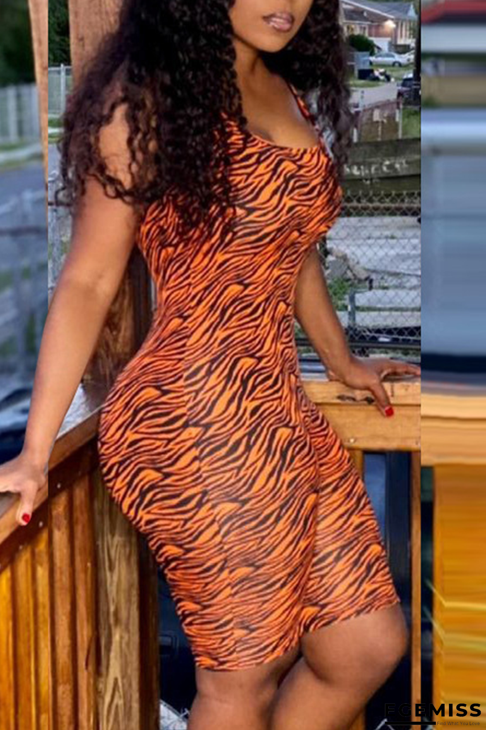 Apricot Sexy Print Patchwork Spaghetti Strap Skinny Jumpsuits | EGEMISS