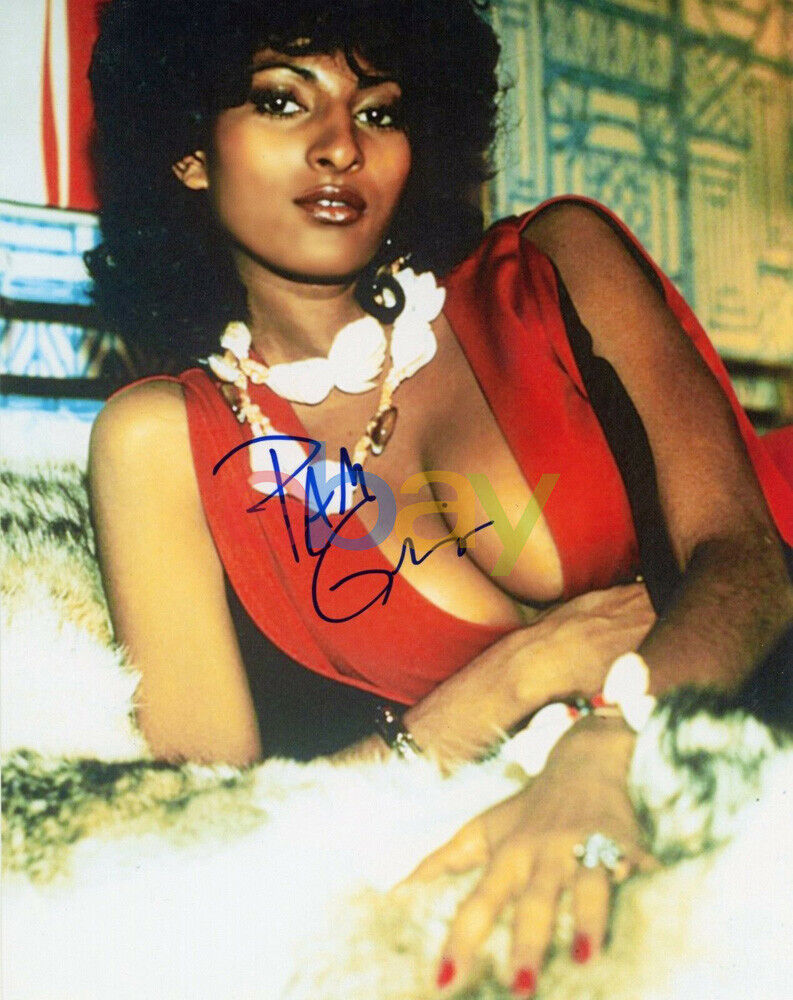 PAM GRIER Signed SEXY - Jackie Brown - Foxy 8x10 Photo Poster painting reprint