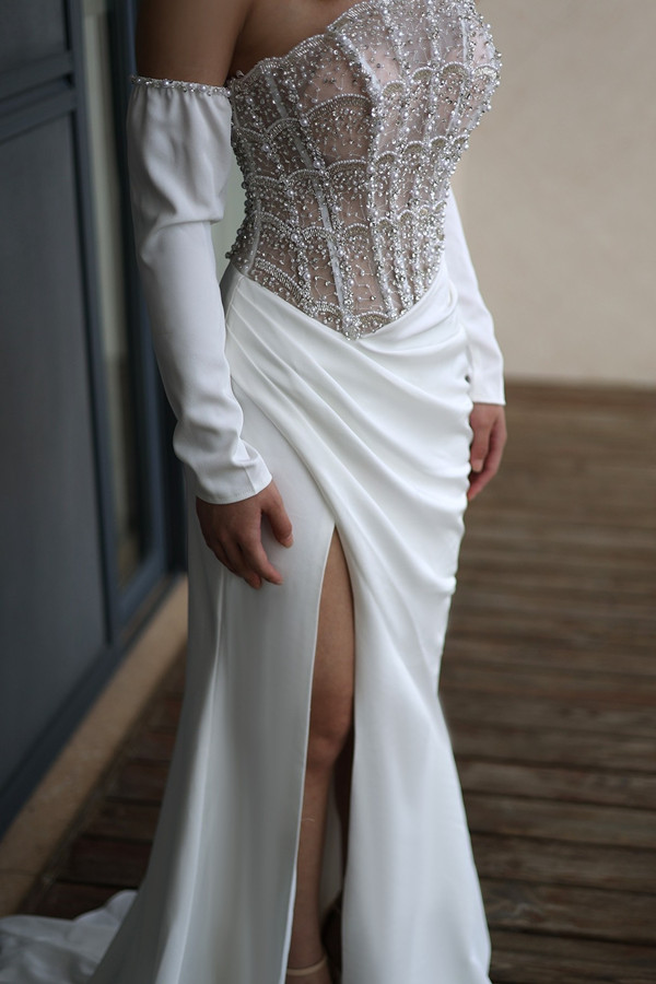 Luluslly White Long Sleeves Evening Dress Mermaid Pearls Beads With Slit