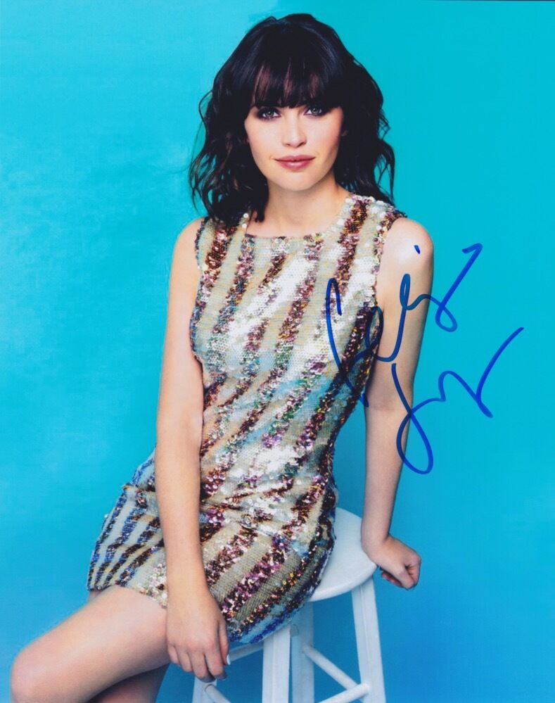 Felicity Jones signed authentic 8x10 Photo Poster painting COA