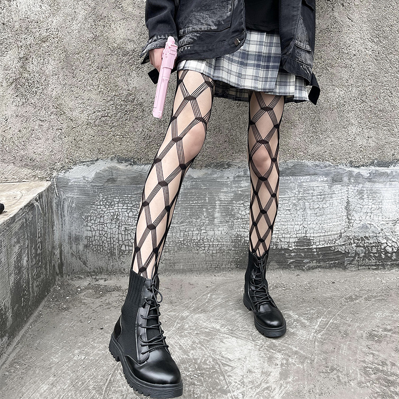 FIVE-LINE DIAMOND CHECK FISHNET SOCKS