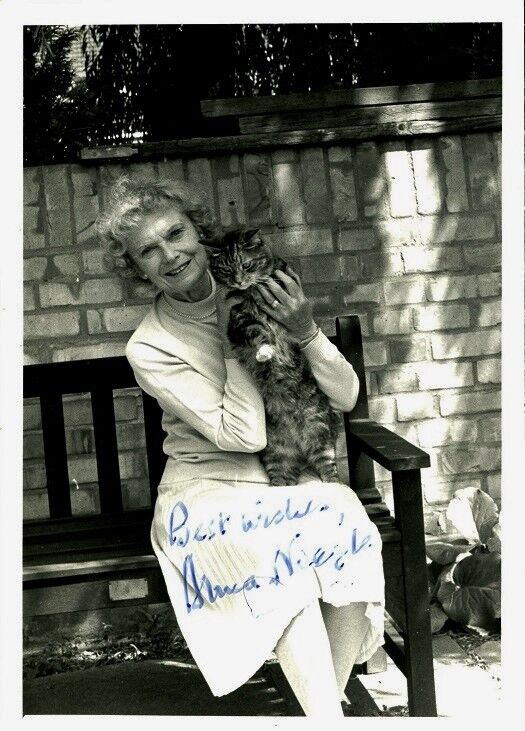 ANNA NEAGLE Signed Photo Poster painting