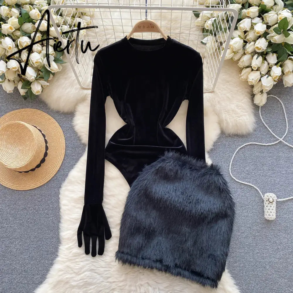 Aiertu Autumn Long Sleeves Bodysuits 2023 Women O Neck Open Crotch Velvet Slim Playsuits+Plush Sexy Mini Skirt Suits Aiertu