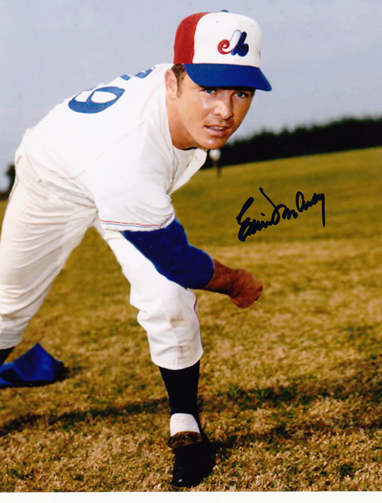 ERNIE MCANALLY MONTREAL EXPOS ACTION SIGNED 8x10