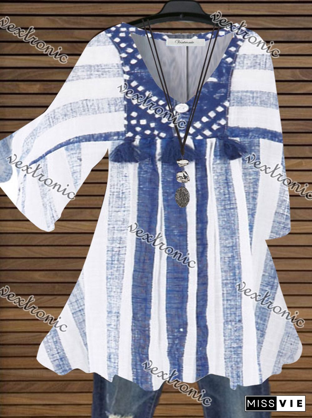 Women Casual Half Sleeve V-neck Striped Printed Top