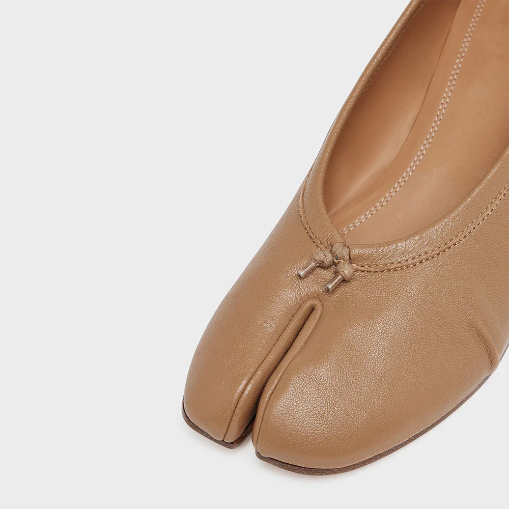 Stylish Faux Leather Split Toe Wrinkled Nude Pumps with Cylinder Heel