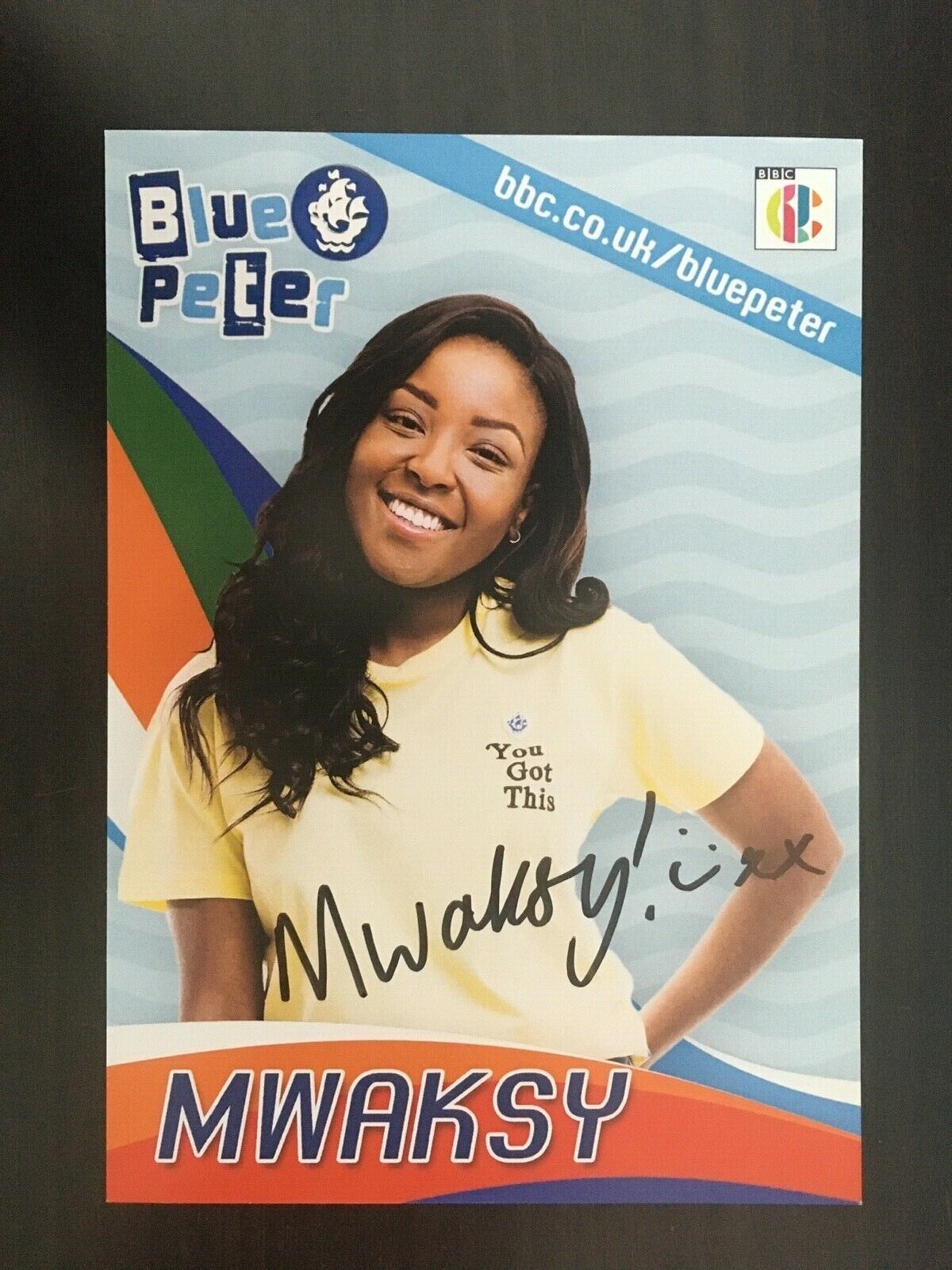 MWAKSY - BLUE PETER PRESENTER - EXCELLENT SIGNED COLOUR Photo Poster painting