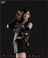 1/4 Scale Tifa Lockhart - (FF7) Final Fantasy VII Resin Statue - DAYU Studios [In Stock]