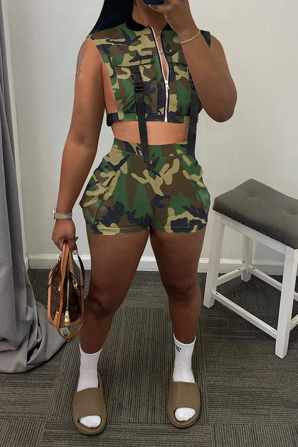 Camouflage Sporty Multi Pocket Buckled Pant Suit