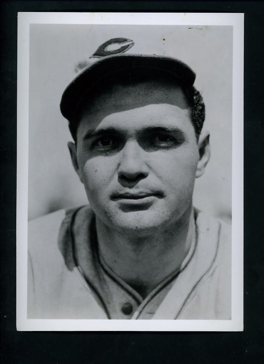 Lew Riggs The Sporting News 1938 Press Photo Poster painting Cincinnati Reds head shot