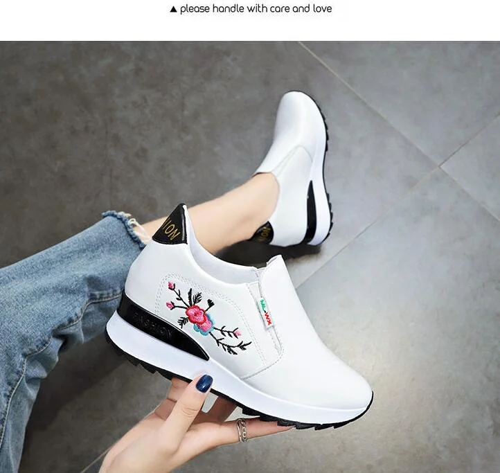 NEW Brand Women Casual Shoes Woman Sneakers Fashion Breathable PU Leather Platform White Women Shoes Soft Footwears Embroidered