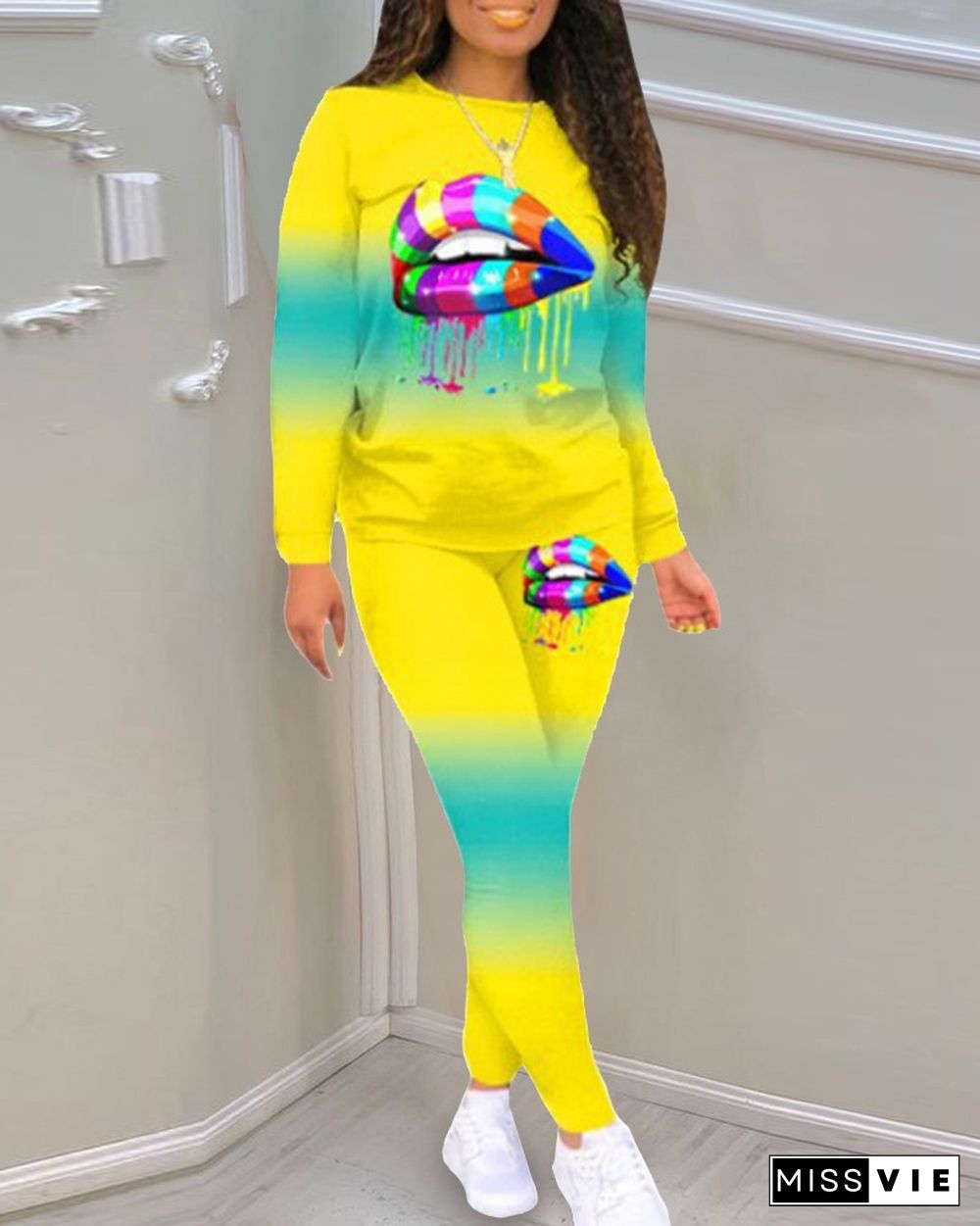 Gradient Color Block Lip Print Long Sleeve Active Sets