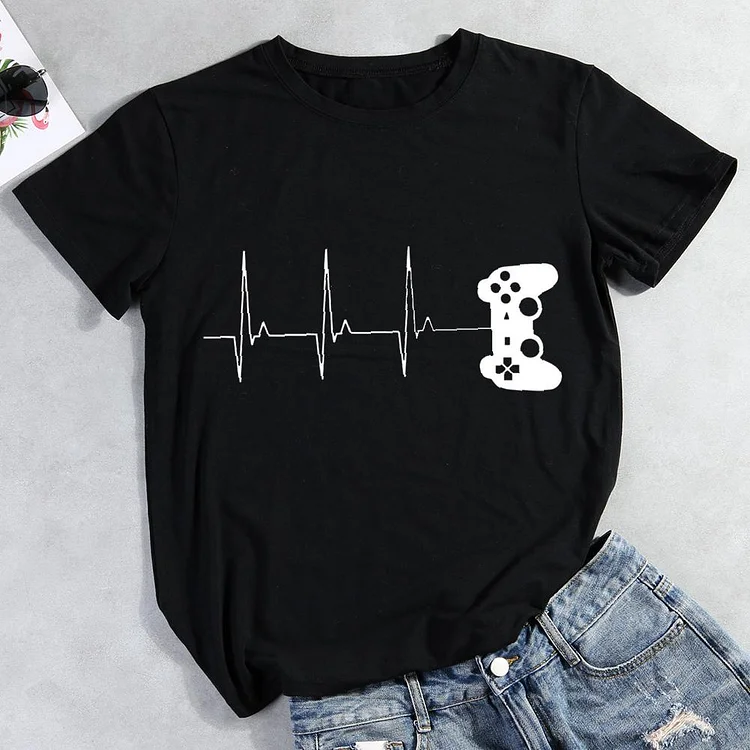 game heartbeat Round Neck T-shirt-Annaletters