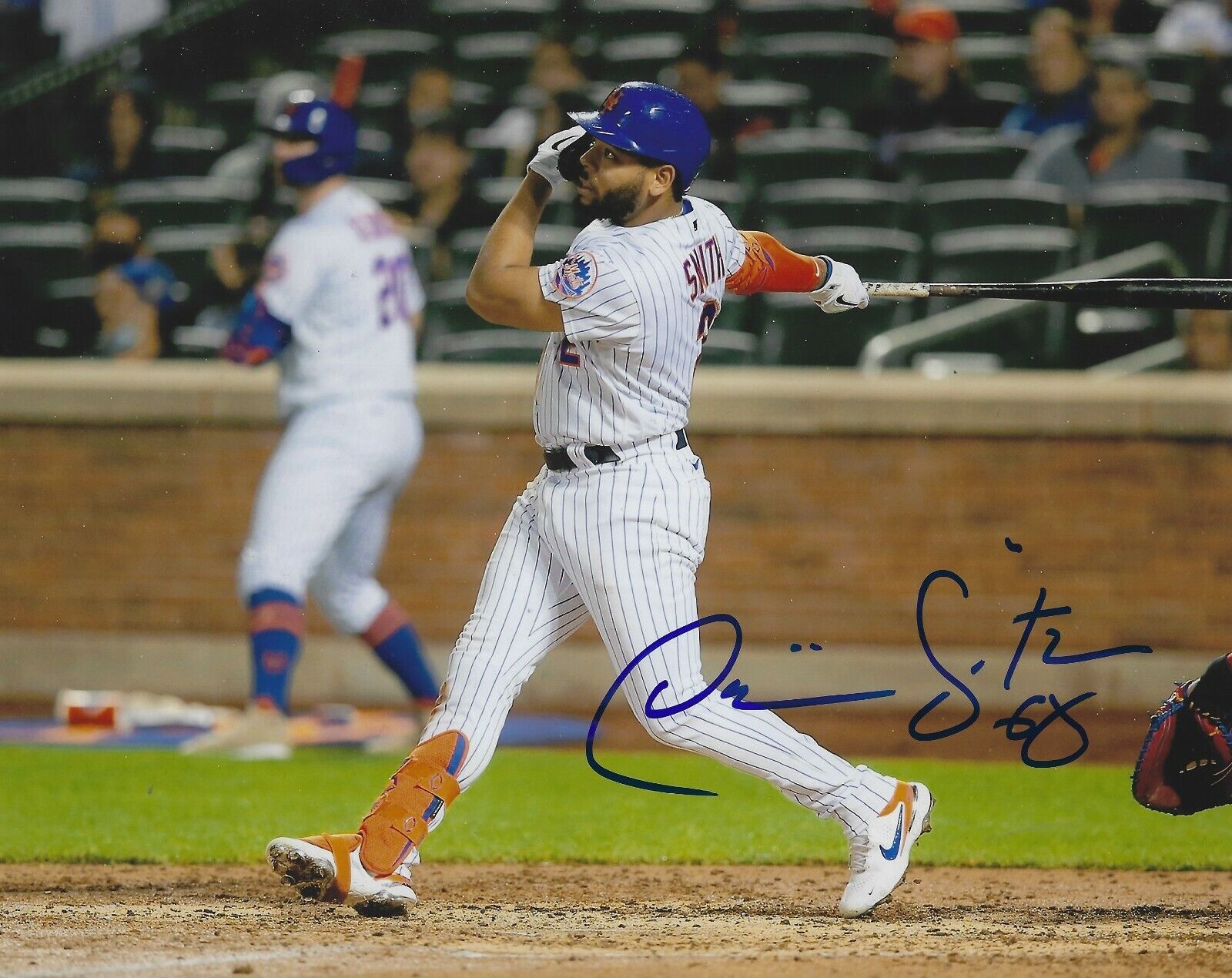 Autographed DOMINIC SMITH New York Mets 8x10 Photo Poster painting- COA