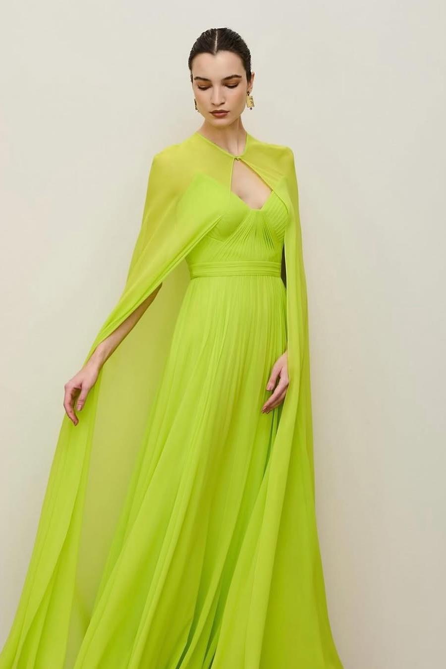 Lussooy Exquisite Sweetheart Bright Sage Green Chiffon Long Prom Dress with Pleated 
