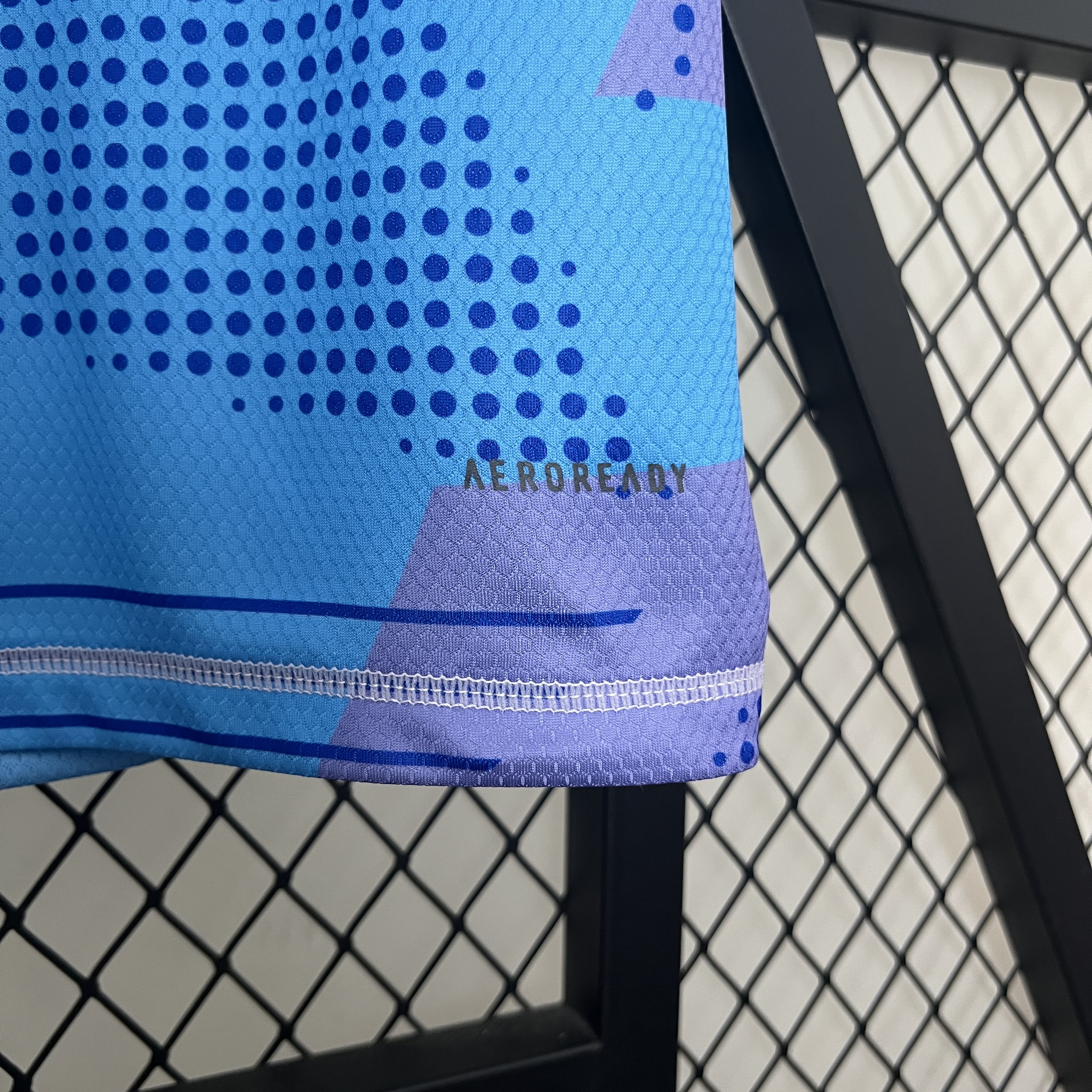 24/25 Real Madrid Goalkeeper Blue Football Shirt Thai quality