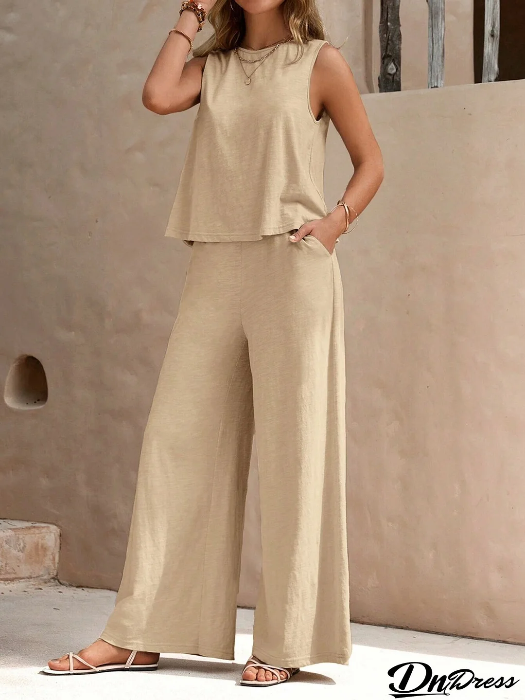 Women Casual Round Neck Top and Pants two-piece set