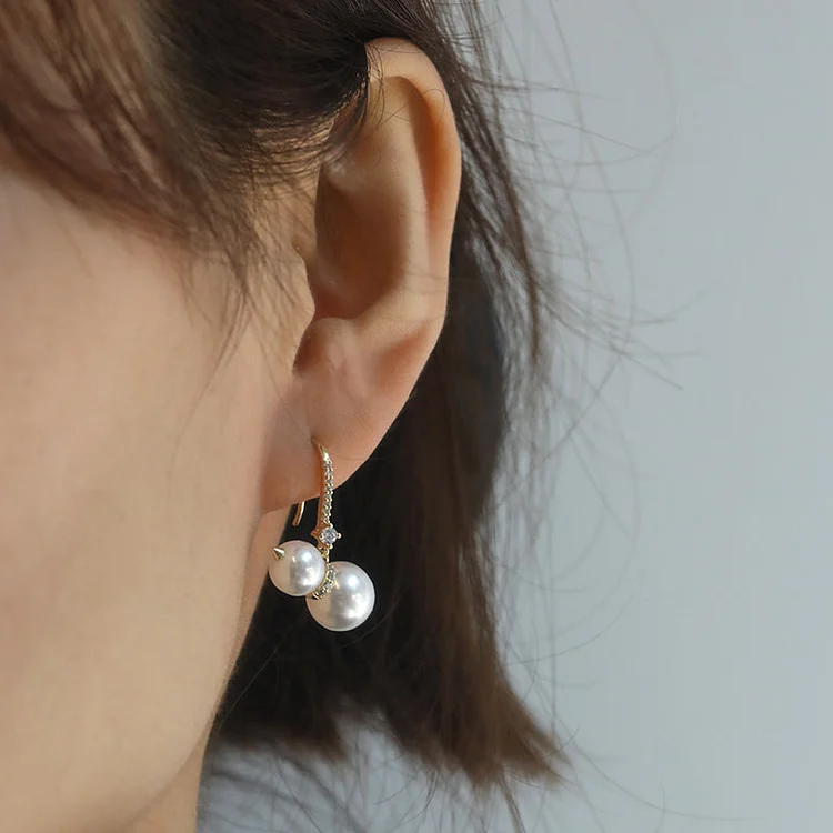 Double Pearl Metal Zirconia Earrings