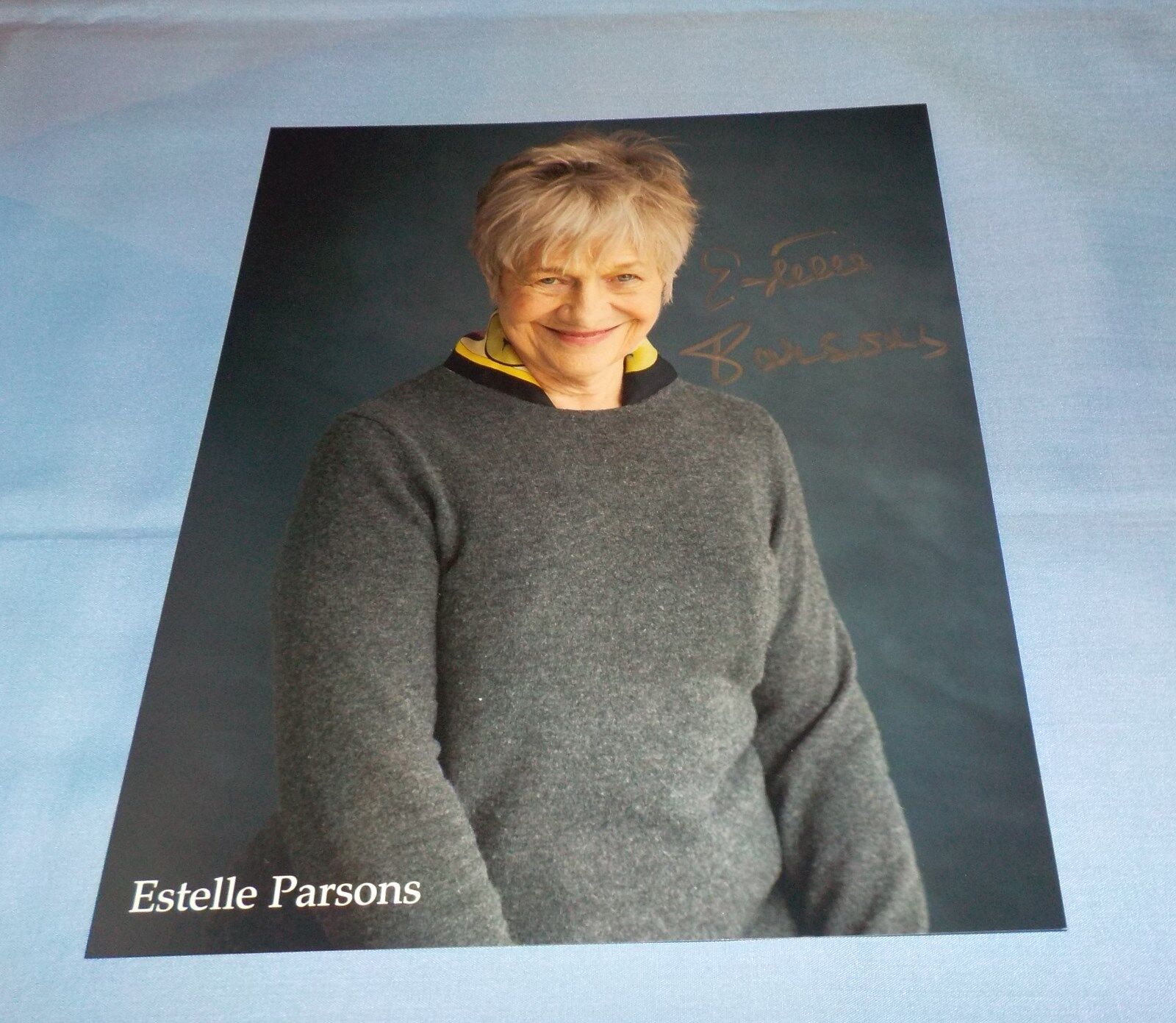 Estelle Parsons Signed Autographed 8x10 Photo Poster painting Actress Singer