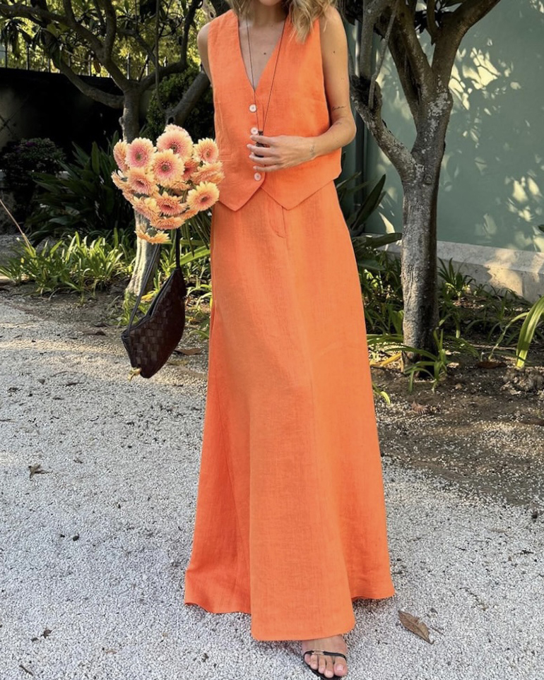 V Neck Sleeveless Vest & Solid Color Maxi Skirt Set