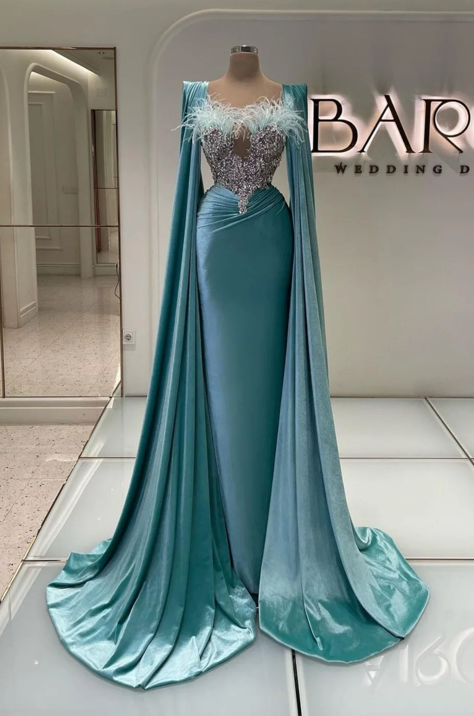 Sky Blue Evening Dress Feather Long Sleeves With Beadings Mermaid Appliques YL0131