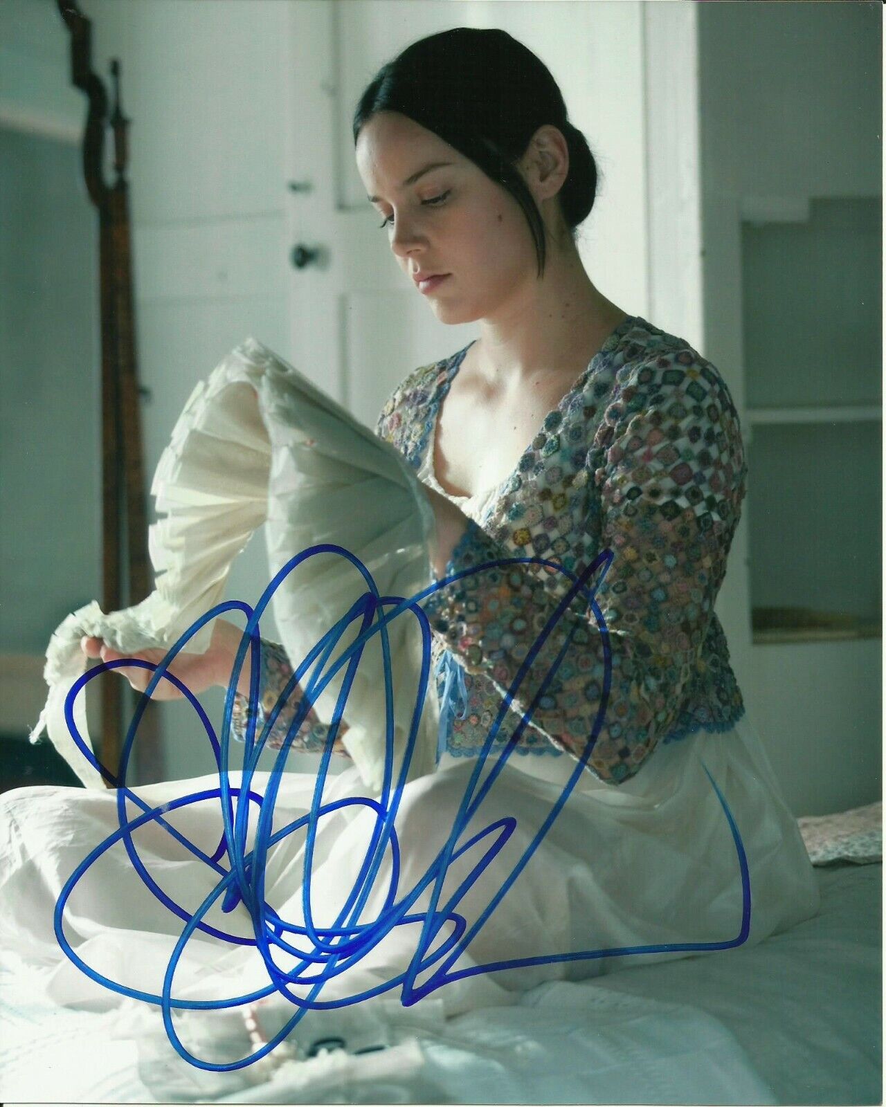 ABBIE CORNISH SIGNED BRIGHT STAR Photo Poster painting UACC REG 242 FILM AUTOGRAPHS (1)