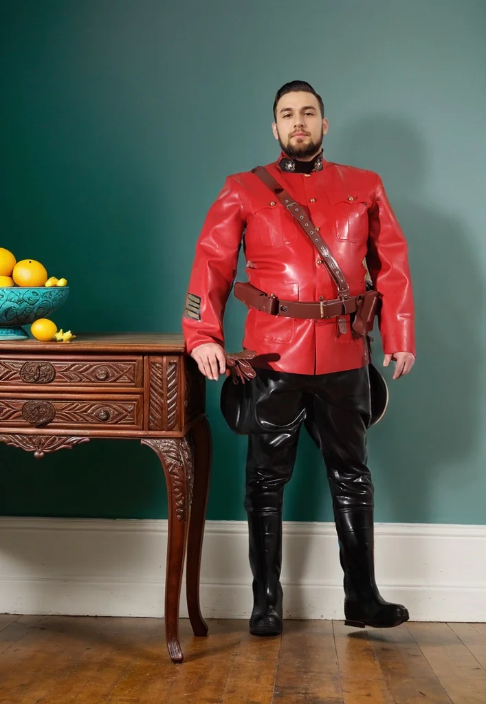 Man Latex coats Royal Canadian Mounted Police（KG29902)