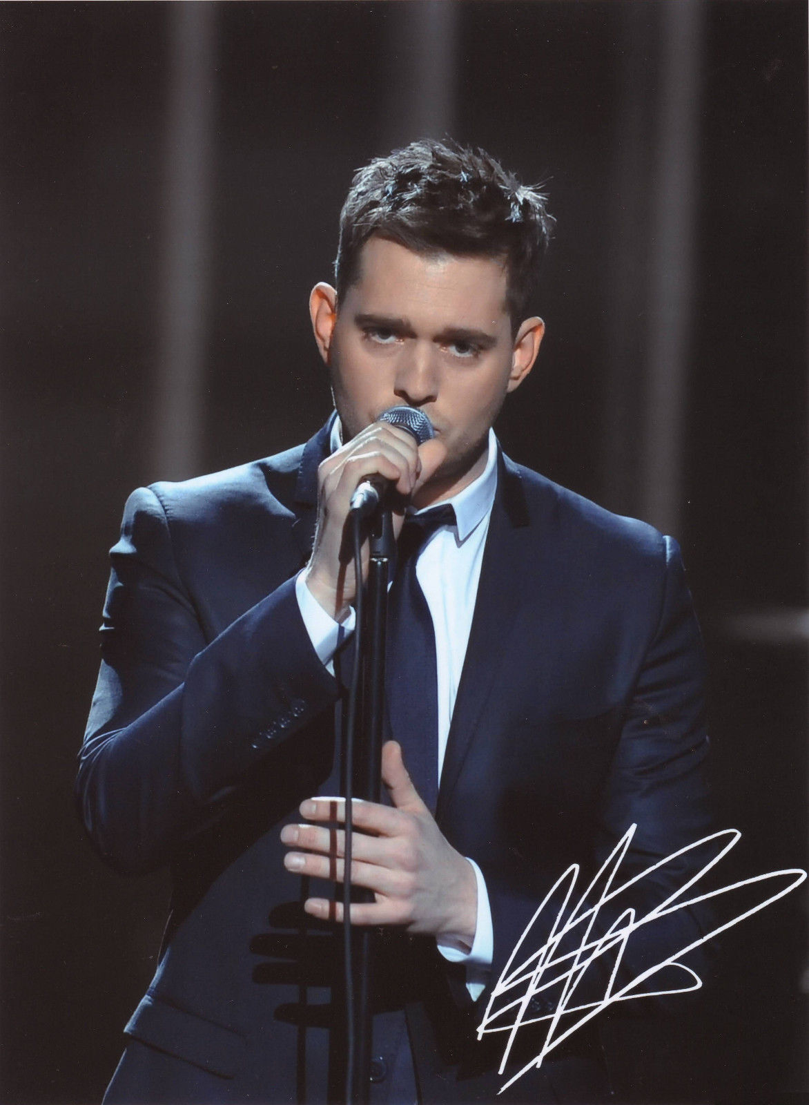 MICHAEL BUBLE AUTOGRAPH SIGNED PP Photo Poster painting POSTER