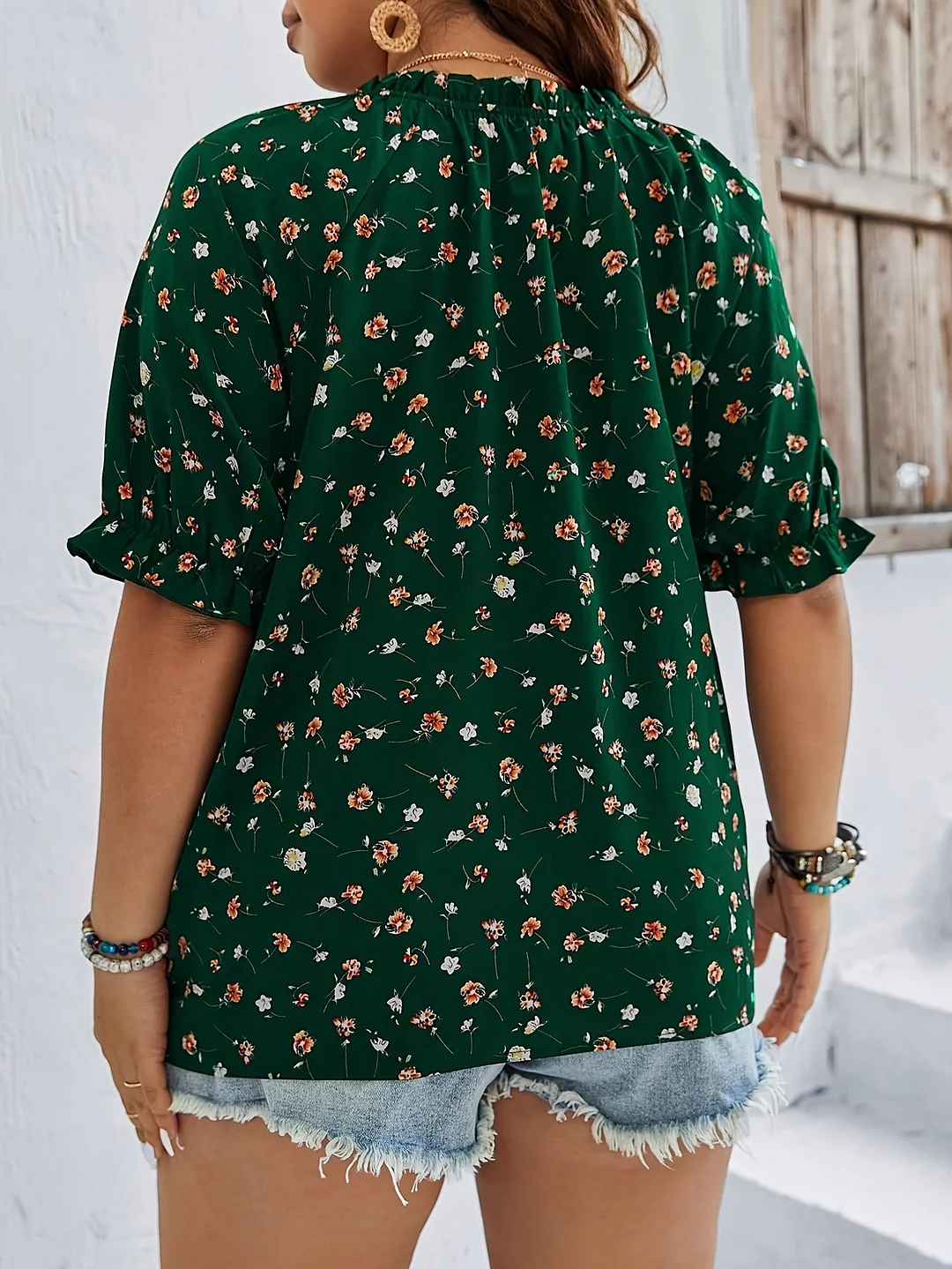 Uveng Uveng Plus-Size Women's Temperament Commuter Print V-Neck Short-Sleeved T-Shirt