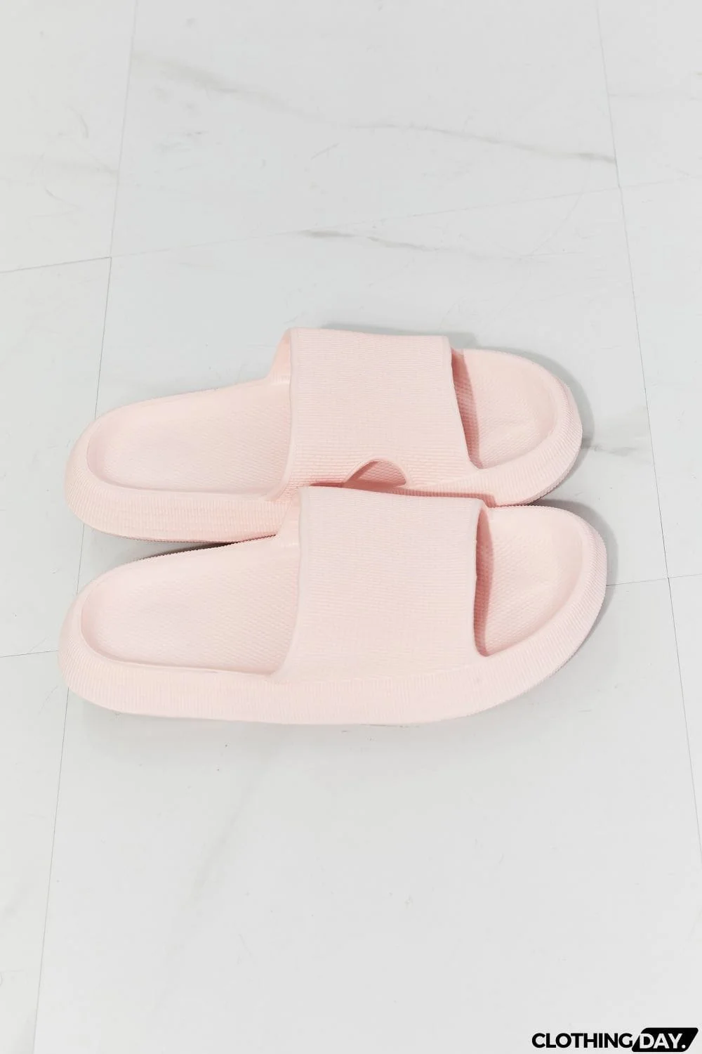 MMShoes Arms Around Me Open Toe Slide in Pink