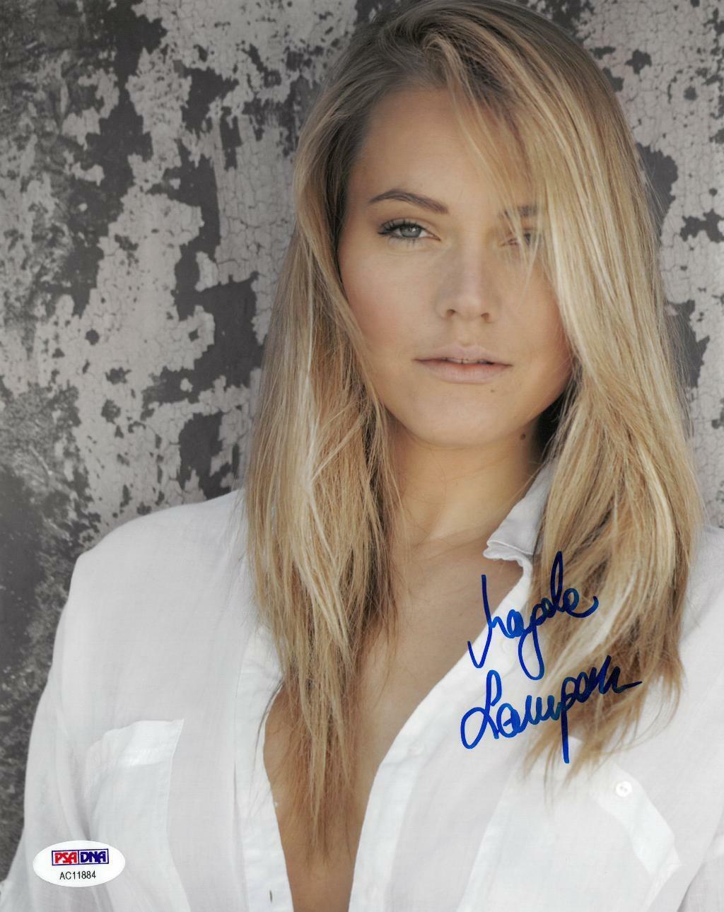 Magdalena Lamparska Signed Authentic Autographed 8x10 Photo Poster painting PSA/DNA #AC11884