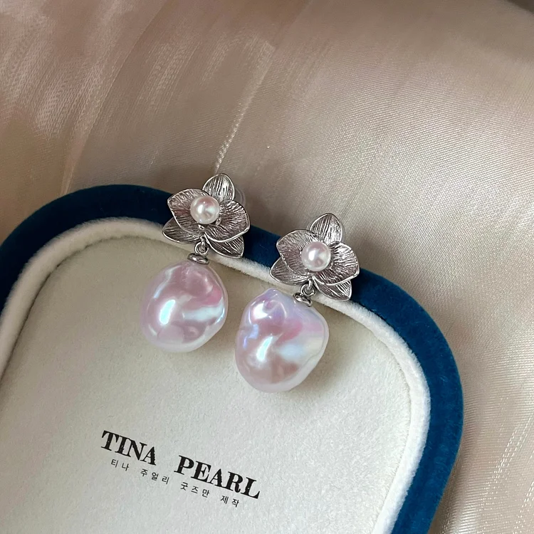 TINA Jewelry natural Baroque pearl earrings