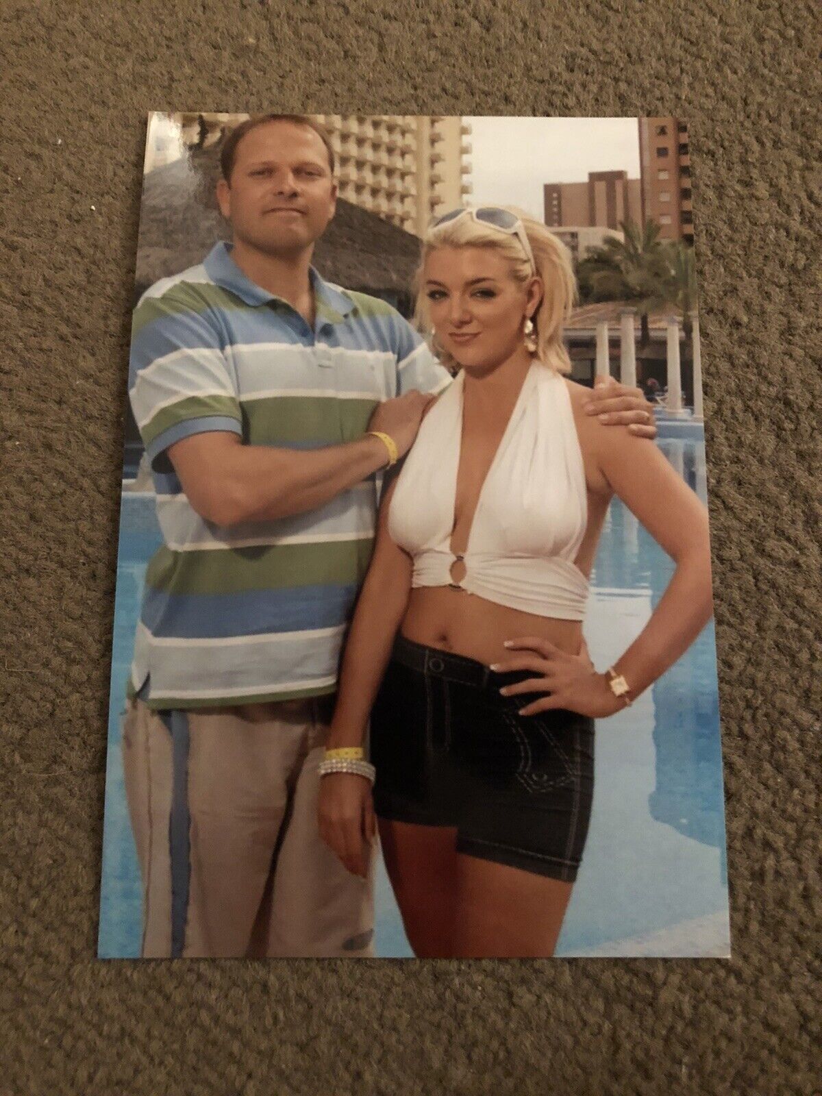 SHERIDAN SMITH (BENIDORM) UNSIGNED Photo Poster painting- 6x4”