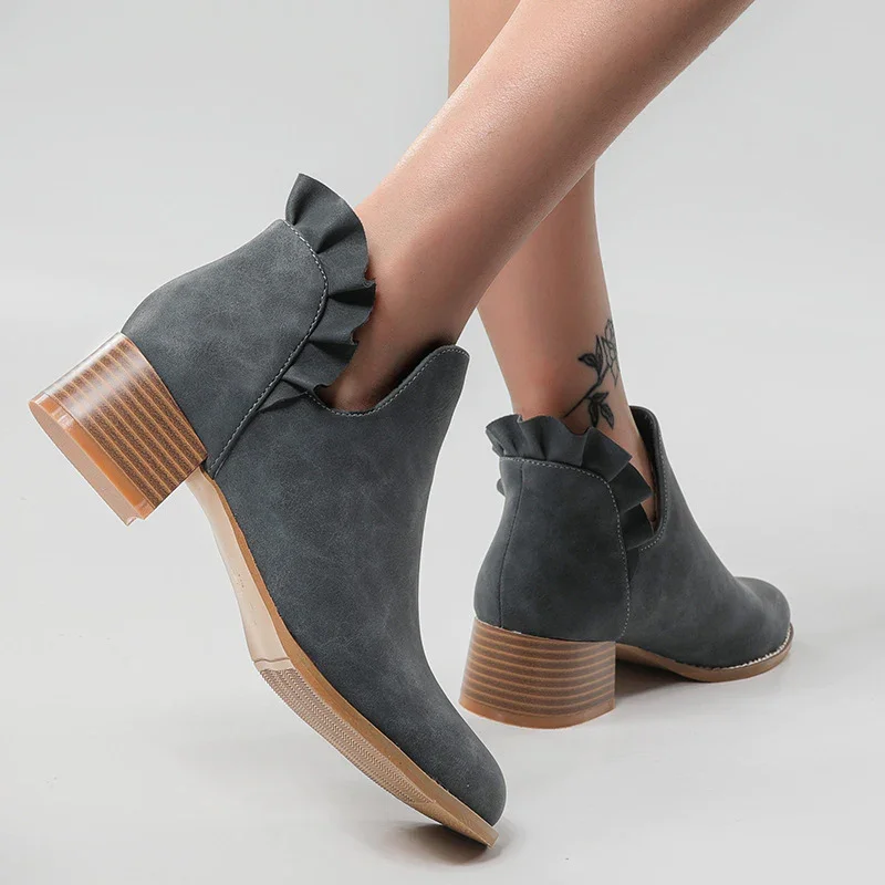 Women's Chunky Heel Round Toe Boots