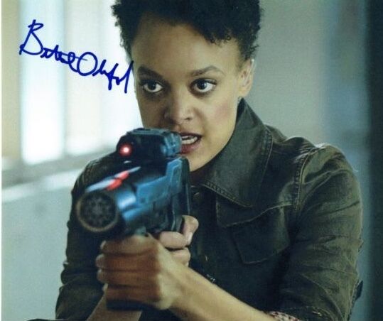 Britne Oldford Signed Autographed 8x10 Photo Poster painting The Flash Hunters COA VD