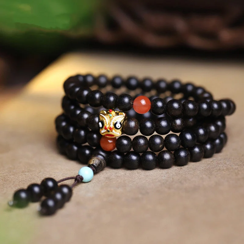 108 Mala Beads Agarwood Red Agate Small Lion Strength Meditation Bracelet