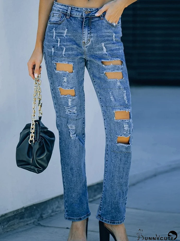 Stylish Distressed Denim Jeans with Buttoned Pockets