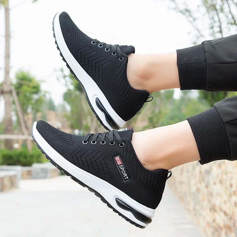 Men Shoes Summer Brand Fashion Men Casual Shoes Lightweight Breathable Men Sneakers Lace Up Gray White Black Red Tenis Man Shoes