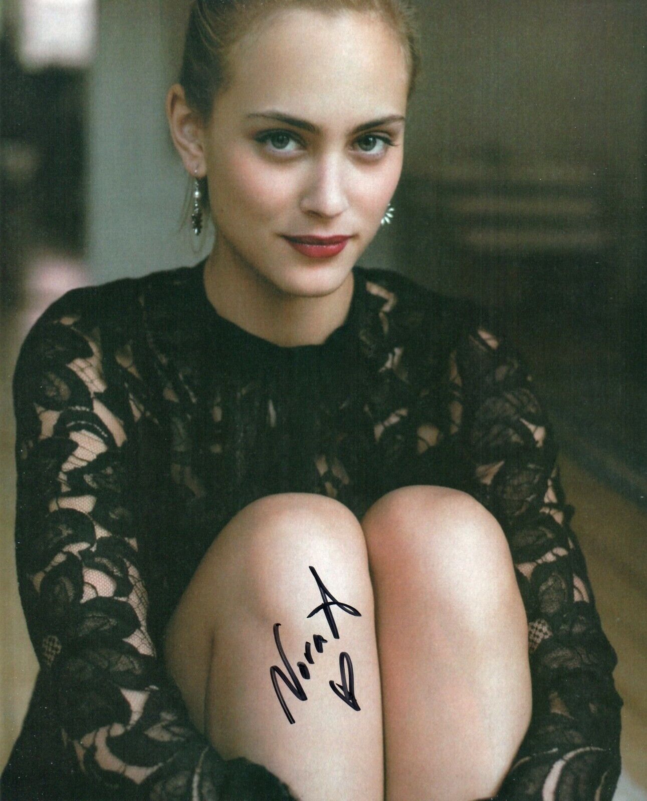 Autographed Nora Arnezeder signed 8 x 10 Photo Poster painting Nice