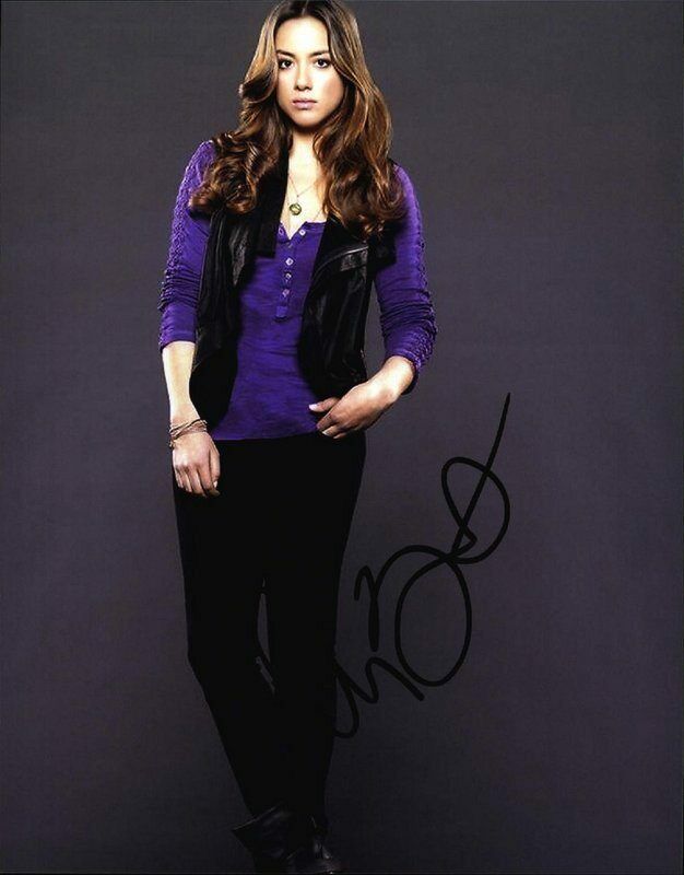 Chloe Bennet authentic signed celebrity 8x10 Photo Poster painting W/Cert Autographed D8