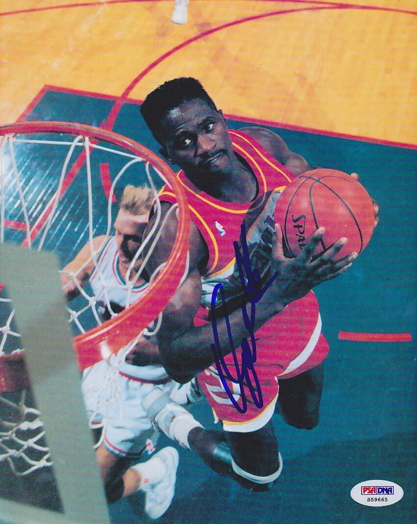 Dominique Wilkins SIGNED 8x10 Photo Poster painting Atlanta Hawks PSA/DNA AUTOGRAPHED