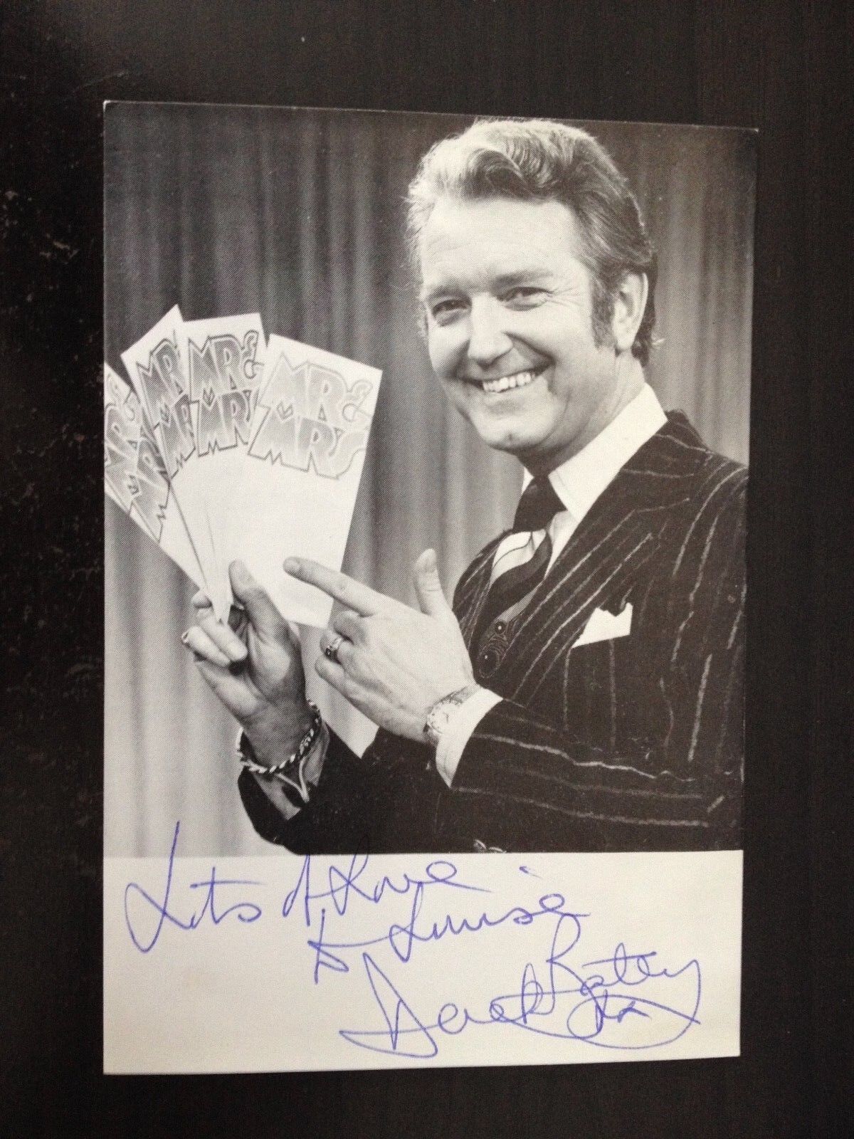 DEREK BATEY & SARAH - MR & MRS GAME SHO PRESENTERS - SUPERB SIGNED Photo Poster paintingGRAPHS