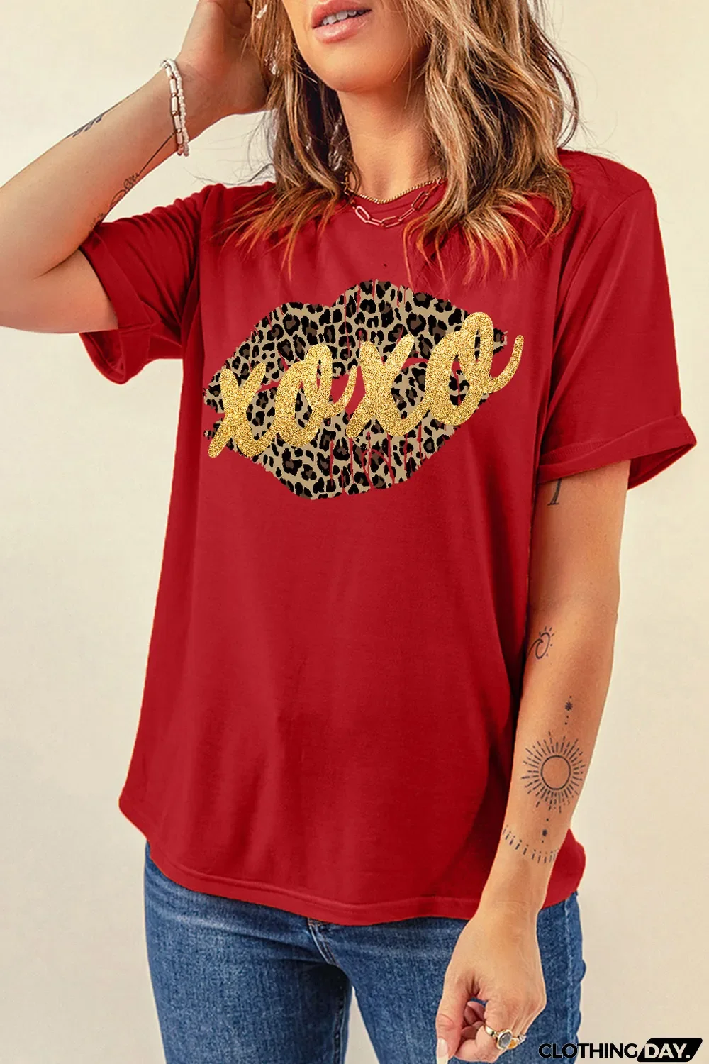 Red XOXO Leopard Lips Glitter Graphic Tee