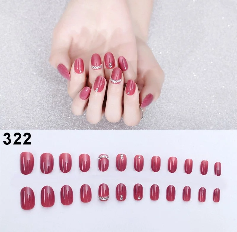 24Pcs Fake Fingernails Full Cover Short Round Press on Nails Dripping Shape Heart Pendant Nail Tips Wearable Fake Art with Glue-Nail Inspo