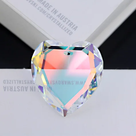 Cool reflective crystal pendant