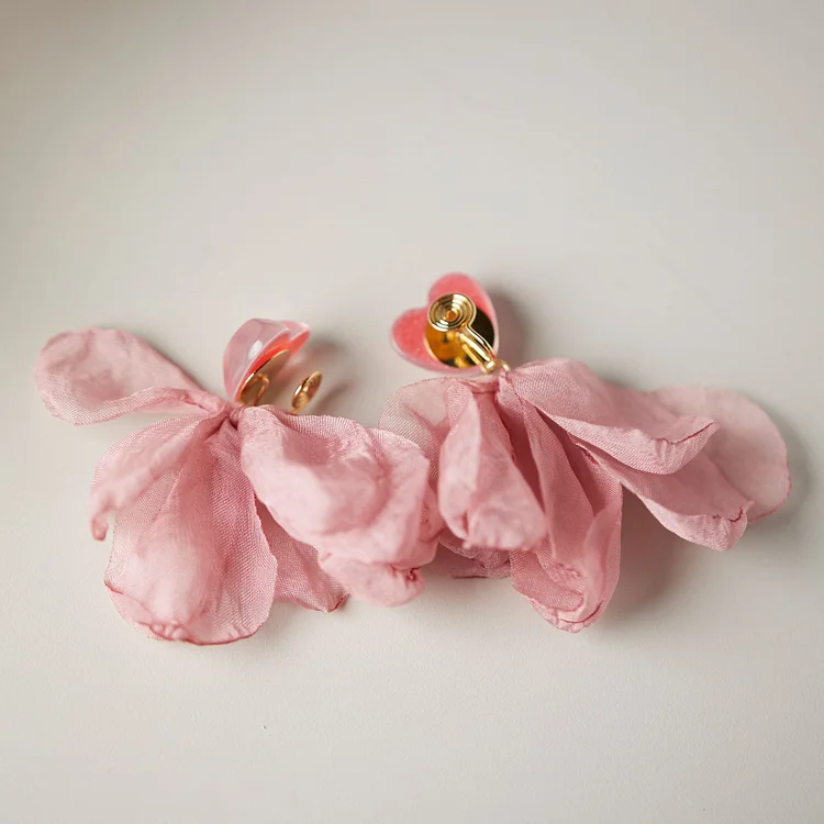 Love Heart Flowers Seaside Color Earrings Exaggerated