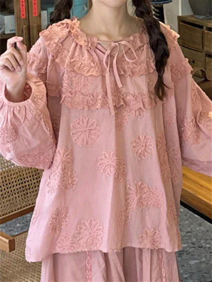 Women's Embroidery V-neck Long Sleeve Top