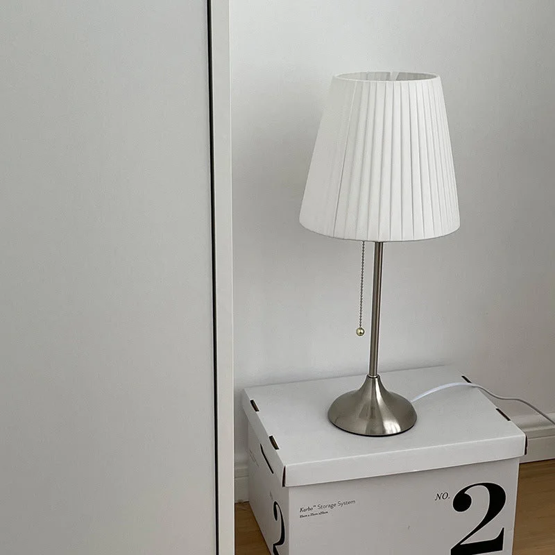Nordic Design White Pleated Table Lamp For Bedroom